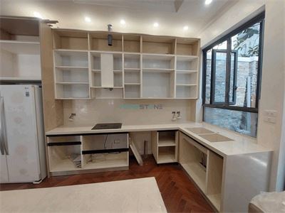 Solid Surface: Sự Kết Hợp Hoàn Hảo Giữa Chức Năng Và Thẩm Mỹ*